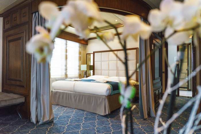 Poesidon Expeditions, mv Sea Spirit, Owners Suite.jpg
